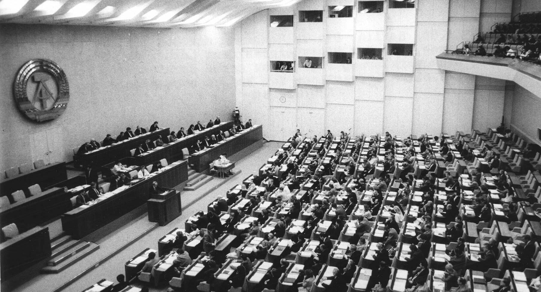 Blick auf das Plenum der Volkskammer